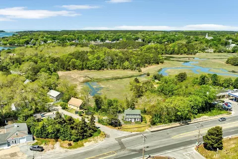 View/Area - 10 Pine Point Rd, Wellfleet, MA 02667 photo 7 of 9
