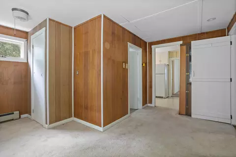 Entry Way - 20 Bayside Ave, Wareham, MA 02571 photo 2 of 2