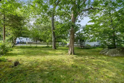 Exterior - 20 Bayside Ave, Wareham, MA 02571 photo 2 of 3