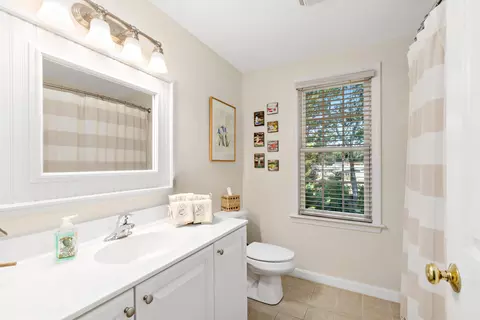 Bath - 62 Dory Ln, Eastham, MA 02642 photo 4 of 4