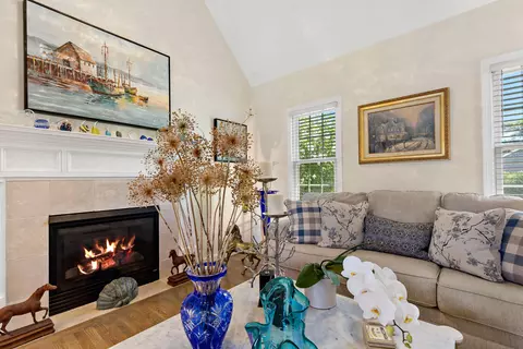 Living - 62 Dory Ln, Eastham, MA 02642 photo 5 of 6