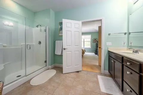Bath - 72 Grey Hawk Dr, Mashpee, MA 02649 photo 1 of 3