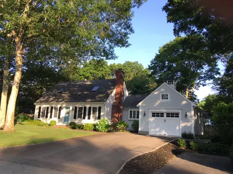 Exterior - 23 Seabreeze Dr, Bourne, MA 02532 photo 1 of 5
