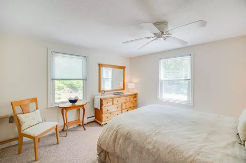 Bedroom - 240 Braggs Ln, Barnstable, MA 02630 photo 6 of 8