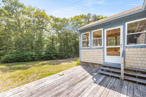 Exterior - 240 Braggs Ln, Barnstable, MA 02630 photo 5 of 7