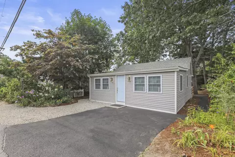 49 Shore Ave, Wareham, MA 02571 photo 1