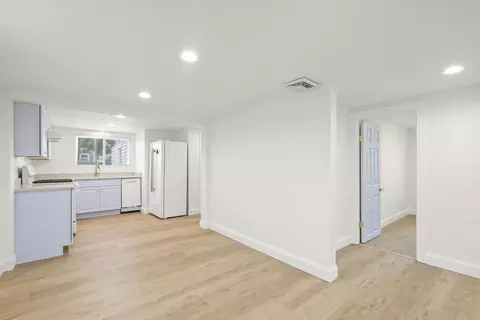49 Shore Ave, Wareham, MA 02571 photo 4