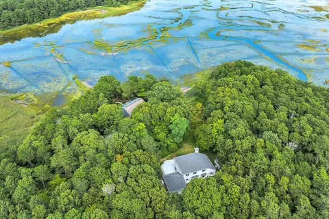 21 Great Island Rd, East Sandwich, MA 02537