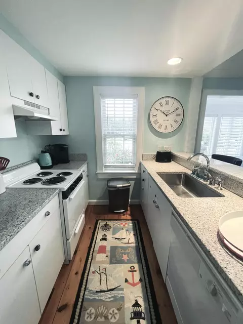 Kitchen - 3 Hyannis Point Rd, Mashpee, MA 02649 photo 3 of 4