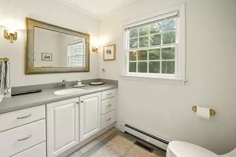 Bath - 81 Falling Leaf Ln, Osterville, MA 02655 photo 1 of 4