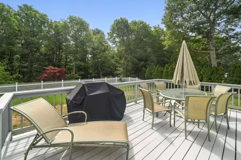 Exterior - 81 Falling Leaf Ln, Osterville, MA 02655 photo 8 of 8