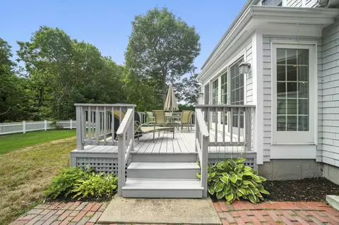 Exterior - 81 Falling Leaf Ln, Osterville, MA 02655 photo 6 of 8