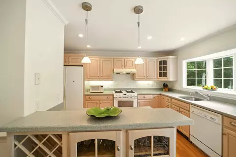 Kitchen - 81 Falling Leaf Ln, Osterville, MA 02655 photo 1 of 2