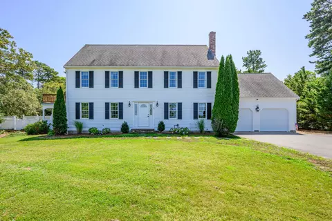 55 Carlton Cir, Brewster, MA 02631