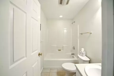 14 Sandview Ter, Mashpee, MA 02649 photo 2