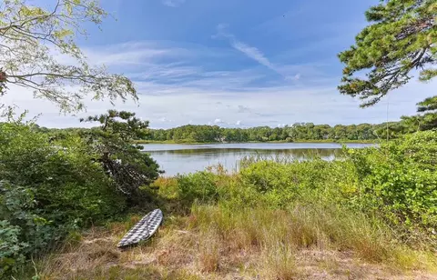 10 Alston Ct, Eastham, MA 02642