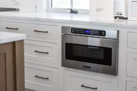 Kitchen - 65 Harmes Way, Eastham, MA 02642 photo 3 of 4
