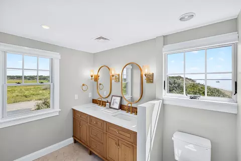 Bath - 65 Harmes Way, Eastham, MA 02642 photo 2 of 5