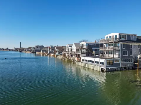 539 Commercial St UNIT 1, Provincetown, MA 02657