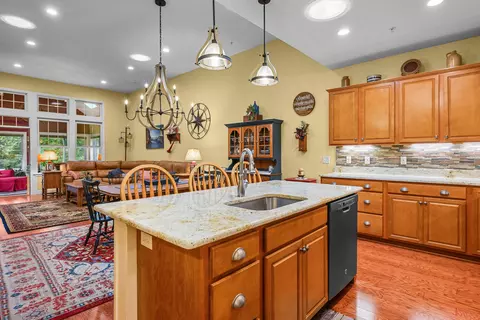 18 Stony Brook Dr, Mashpee, MA 02649 photo 9