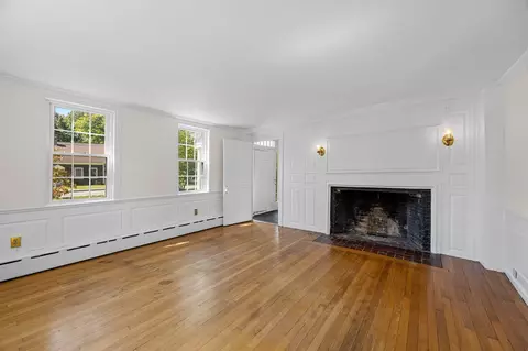 Living - 60 Gibbs Ave, Wareham, MA 02571 photo 4 of 4