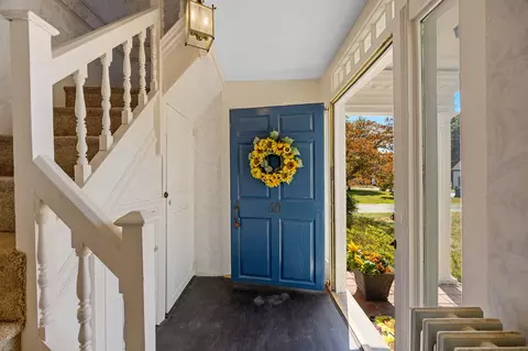 Entry Way - 60 Gibbs Ave, Wareham, MA 02571 photo 1 of 3