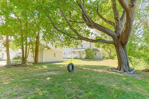 Exterior - 60 Gibbs Ave, Wareham, MA 02571 photo 8 of 11