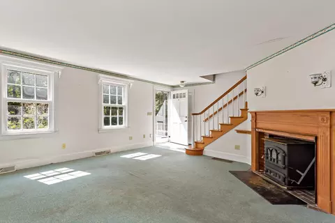 Living - 426 Old Post Rd, Cotuit, MA 02635 photo 1 of 2