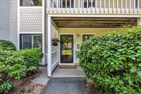 144 Eaton Ln, Brewster, MA 02631