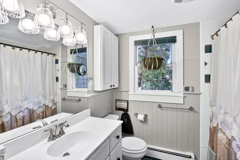 Bath - 11 Whelpley Rd, Eastham, MA 02642 photo 1 of 3