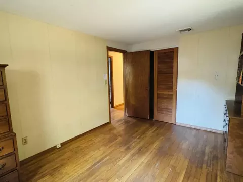 Bedroom - 22 Monomoy Cir, Centerville, MA 02632 photo 3 of 3