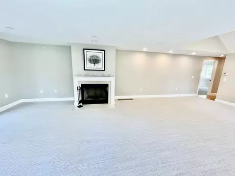 6 Masters Ct, Mashpee, MA 02649 photo 9