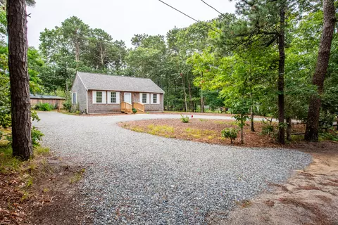 100 Gigi Ln, Eastham, MA 02642