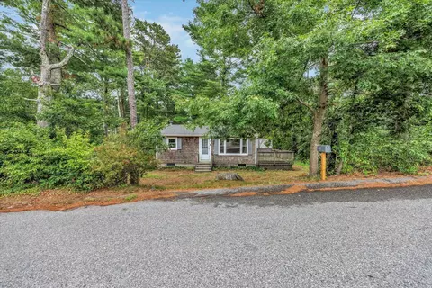 95 Lake Ave, East Wareham, MA 02538 photo 38
