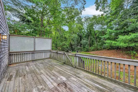 95 Lake Ave, East Wareham, MA 02538 photo 34