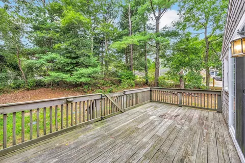 95 Lake Ave, East Wareham, MA 02538 photo 33