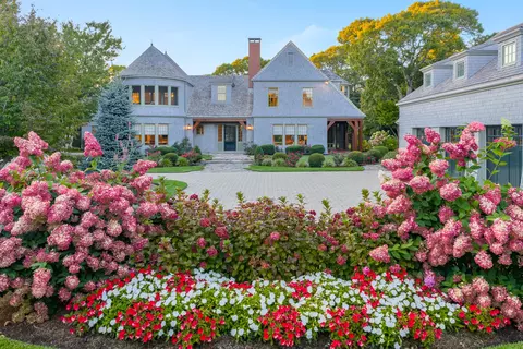 850 Sea View Ave, Osterville, MA 02655