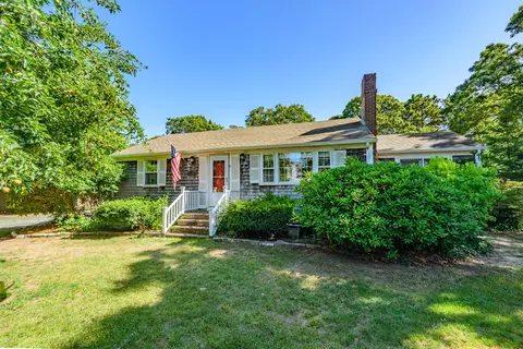10 Mc Guerty Rd, Eastham, MA 02642 photo 1