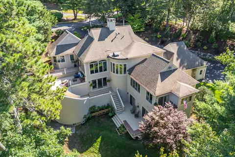 3 Glenwood Ln, Sandwich, MA 02563