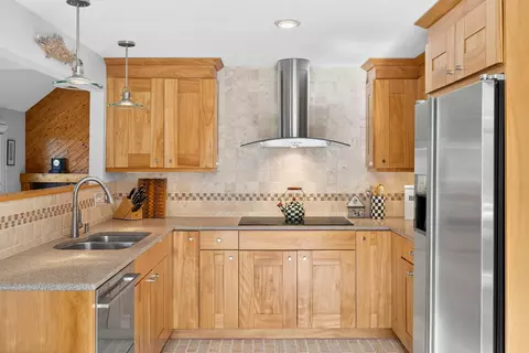 Kitchen - 49 Lakeside Dr, Centerville, MA 02632 photo 1 of 3
