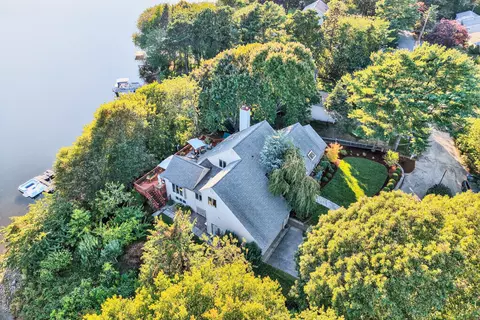View/Area - 49 Lakeside Dr, Centerville, MA 02632 photo 2 of 10