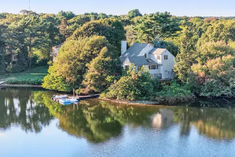 View/Area - 49 Lakeside Dr, Centerville, MA 02632 photo 1 of 10