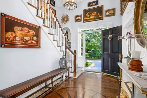 Entry Way - 245 N Bay Rd, Osterville, MA 02655 photo 1 of 2