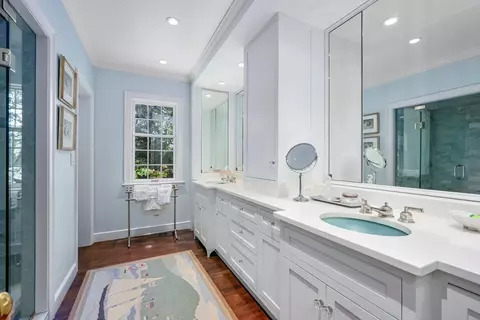 Bath - 245 N Bay Rd, Osterville, MA 02655 photo 1 of 1