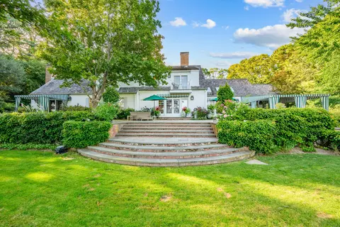 Exterior - 245 N Bay Rd, Osterville, MA 02655 photo 17 of 21