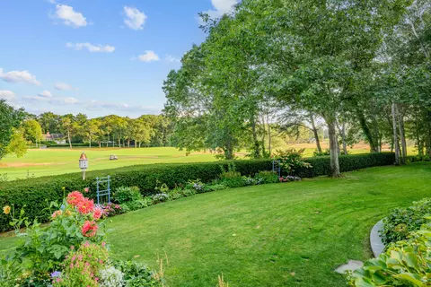 Exterior - 245 N Bay Rd, Osterville, MA 02655 photo 7 of 21