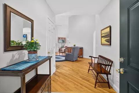 Entry Way - 6 Mayfair Ct, Mashpee, MA 02649 photo 2 of 3