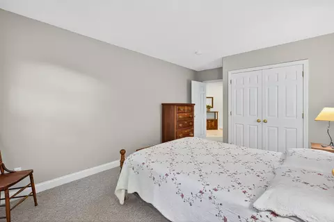 Bedroom - 6 Mayfair Ct, Mashpee, MA 02649 photo 8 of 10