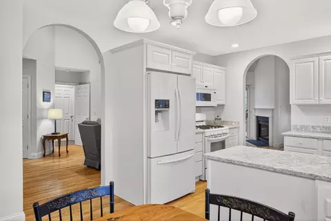 Kitchen - 6 Mayfair Ct, Mashpee, MA 02649 photo 7 of 7