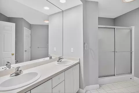 Bath - 6 Mayfair Ct, Mashpee, MA 02649 photo 1 of 5